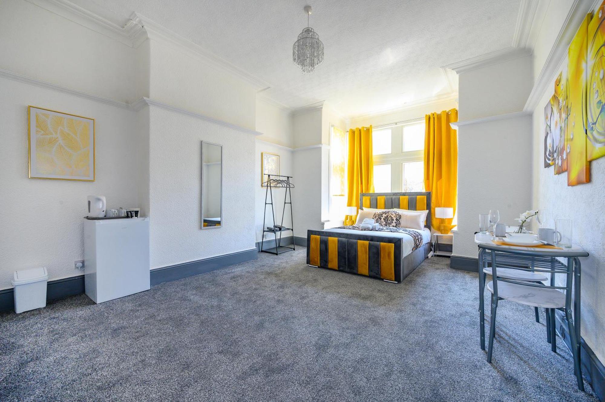 -Rf7H- For Your Relaxed & Cosy Free Parking ليدز المظهر الخارجي الصورة